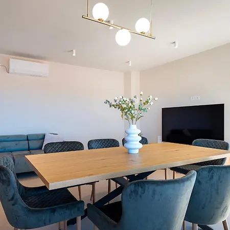 Providenca Apartman *