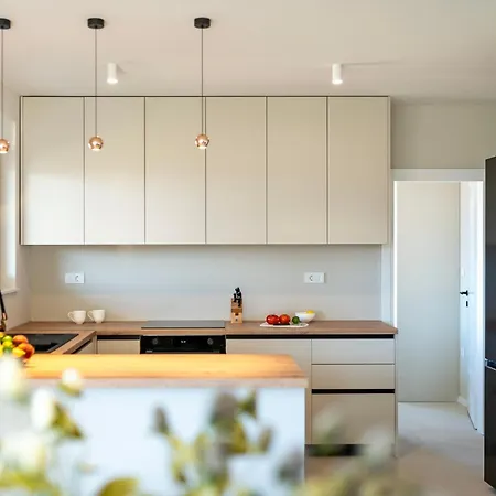 Providenca * Σίμπενικ