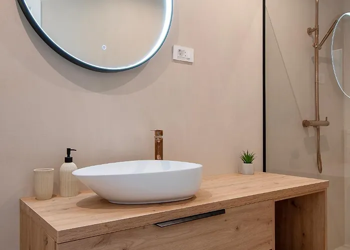 דירה Providenca שיבניק